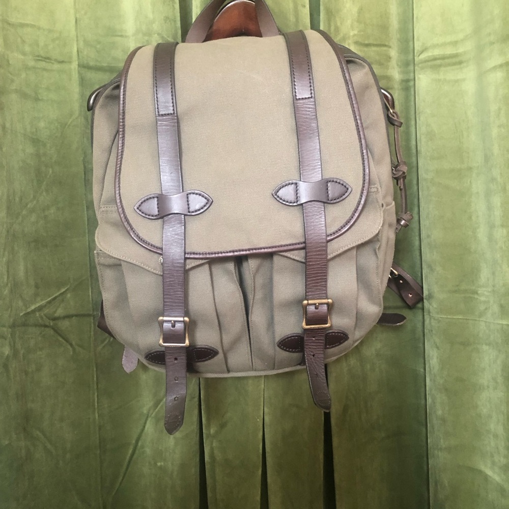 Filson Large Rugged Twill Backpack in Otter Green